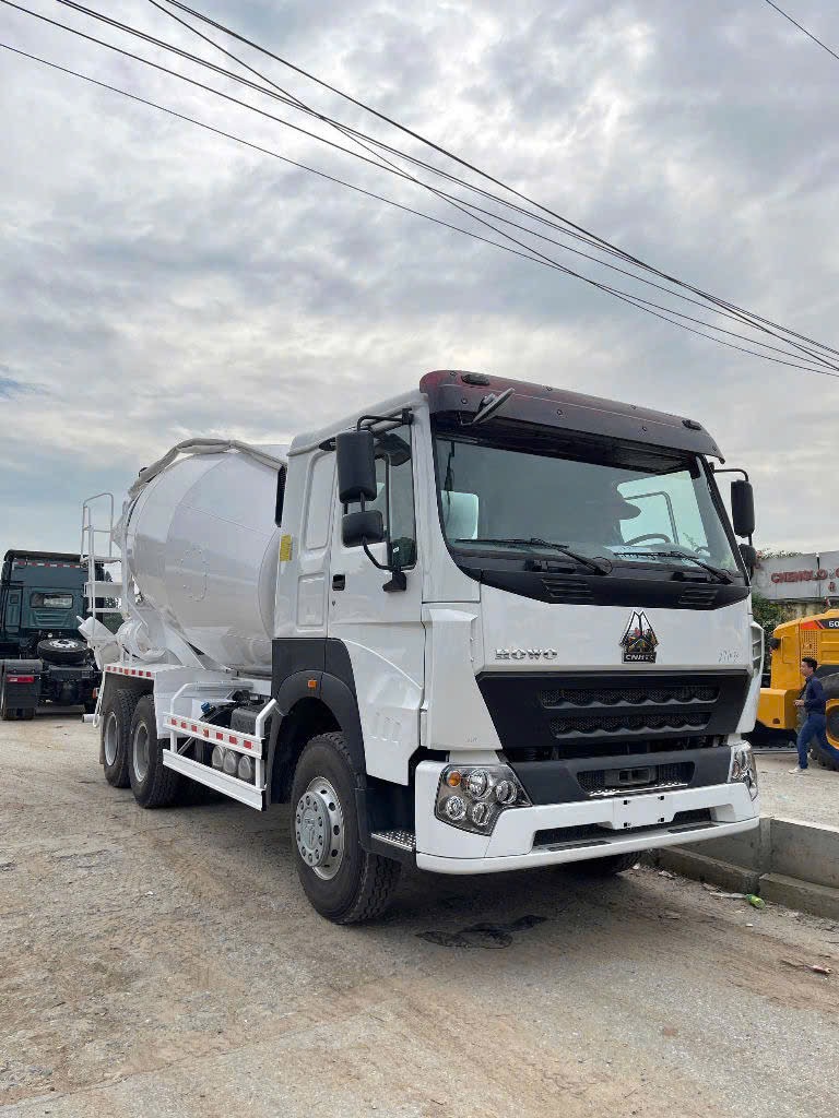 Xe trộn bê tông Howo 10 khối