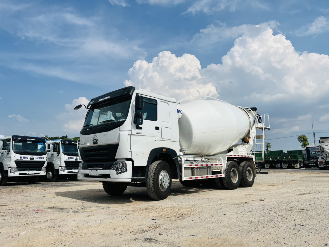 Xe trộn bê tông 12 khối