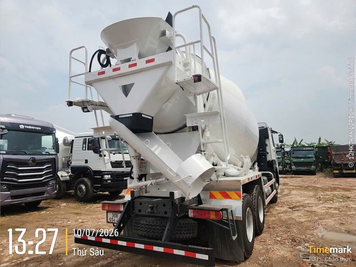 Xe trộn bê tông Howo 10 khối